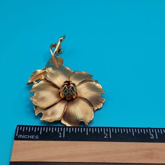Vintage 1960s Large Flower With Stem Brooch, Gold Tone, 3 Inches - Picture 7 of 9
